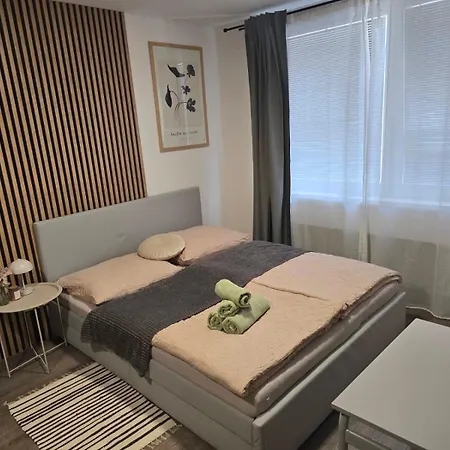 2 * Komárno